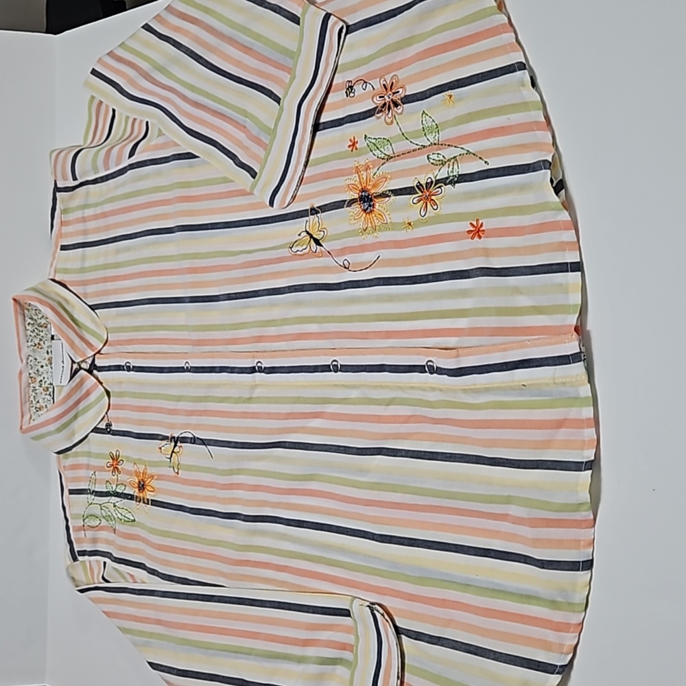 Alfred Dunner Women's Size 14 Snap Up 3/4 Sleeves With Embroidery Blouse #W-587 - Picture 1 of 12